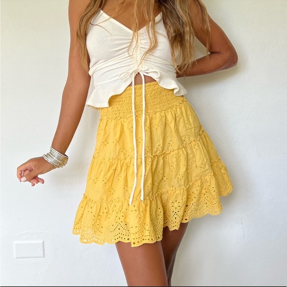 American Eagle Outfitters Dresses & Skirts - NEW AE tiered eyelet mini skirt NWOT